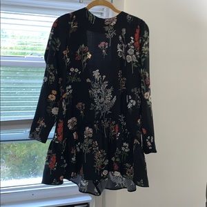 Long sleeve floral Romper/Jumpsuit